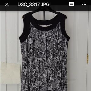 Women’s printed dress. (Brand New/ Sample)